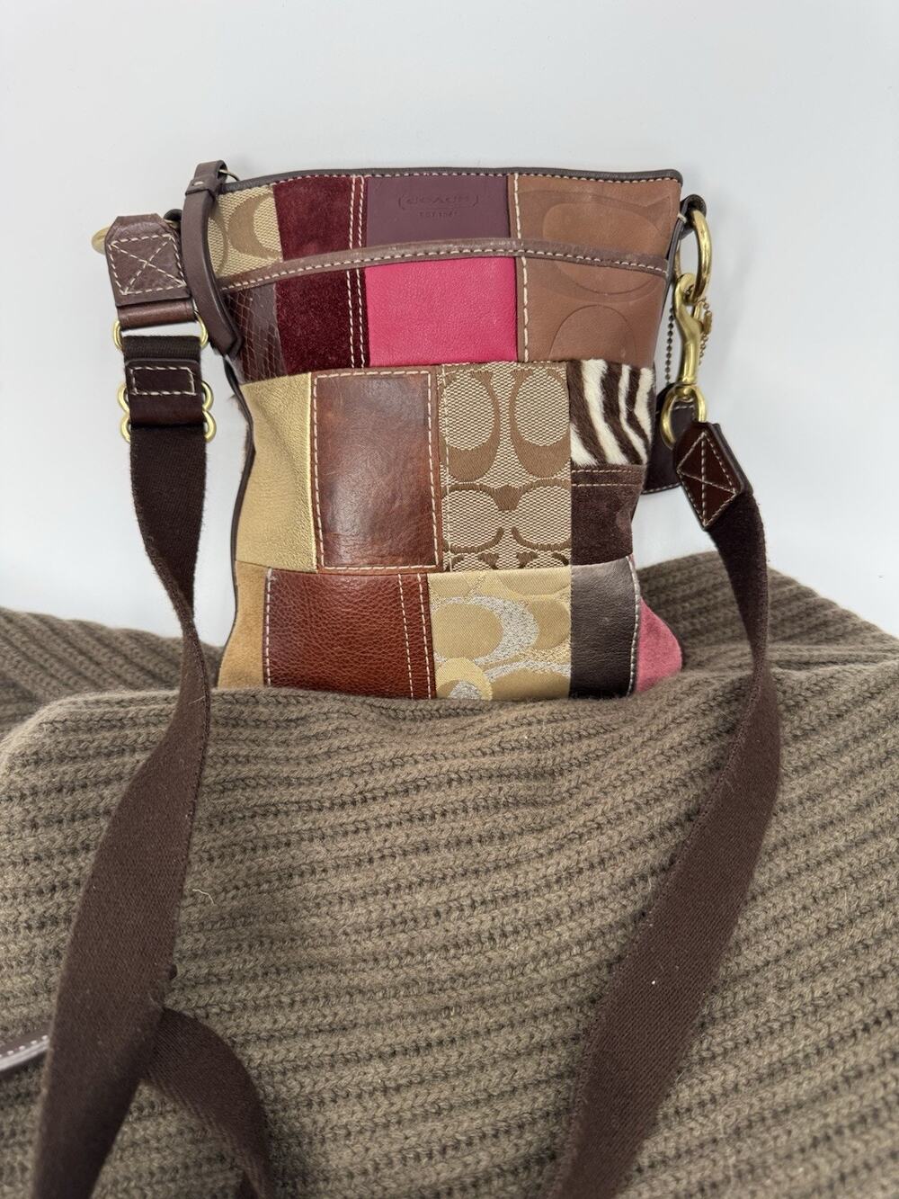 COACH LIMITED  Edition Patchwork Vintage Crossbody Handbag Purse, Style # 10439